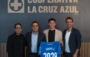 Renueva Jorge Sánchez con Cruz Azul