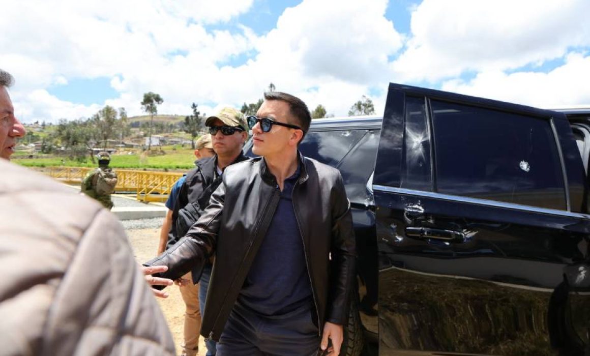 Reportan nuevo ataque a caravana del presidente de Ecuador