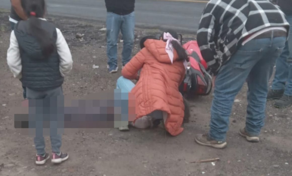 Se accidenta menor de edad a bordo de una moto en la Toluca-Zitácuaro