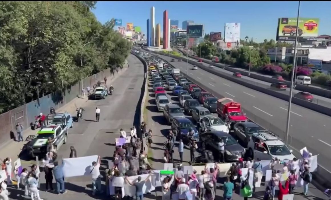 Vive Estado de México un arranque de semana lleno de movilizaciones
