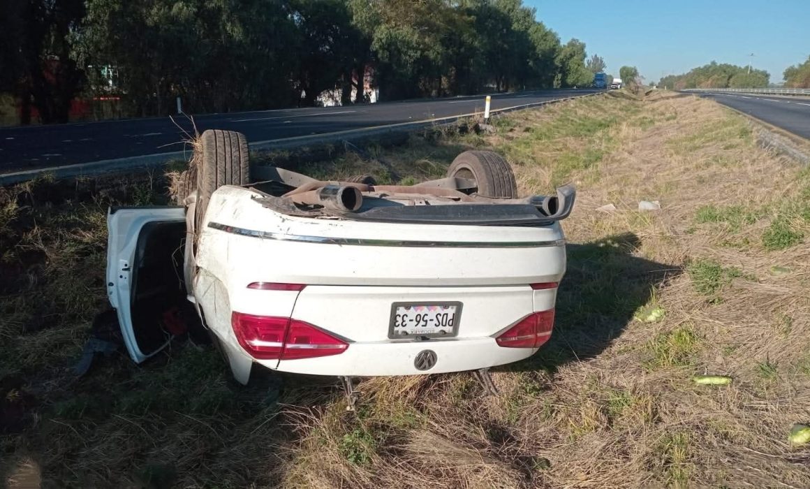 Volcadura en Acolman deja un niño muerto