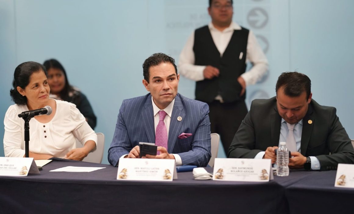 Vota Enrique Vargas en contra de la Ley de Amparo