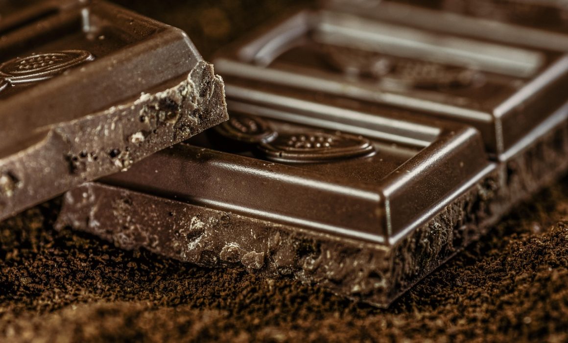 ¿Combate el chocolate amargo la demencia? Esto dice estudio