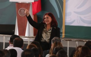 Acusan a la presidenta de Tecámac de secuestrar a funcionaria pública
