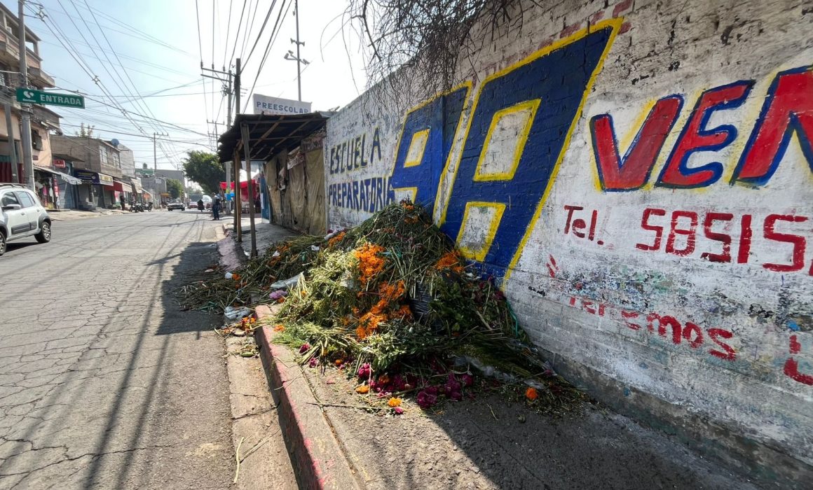 Ahoga basura a Chimalhuacán tras Día de Muertos; gobierno ignora crisis
