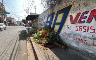 Ahoga basura a Chimalhuacán tras Día de Muertos; gobierno ignora crisis