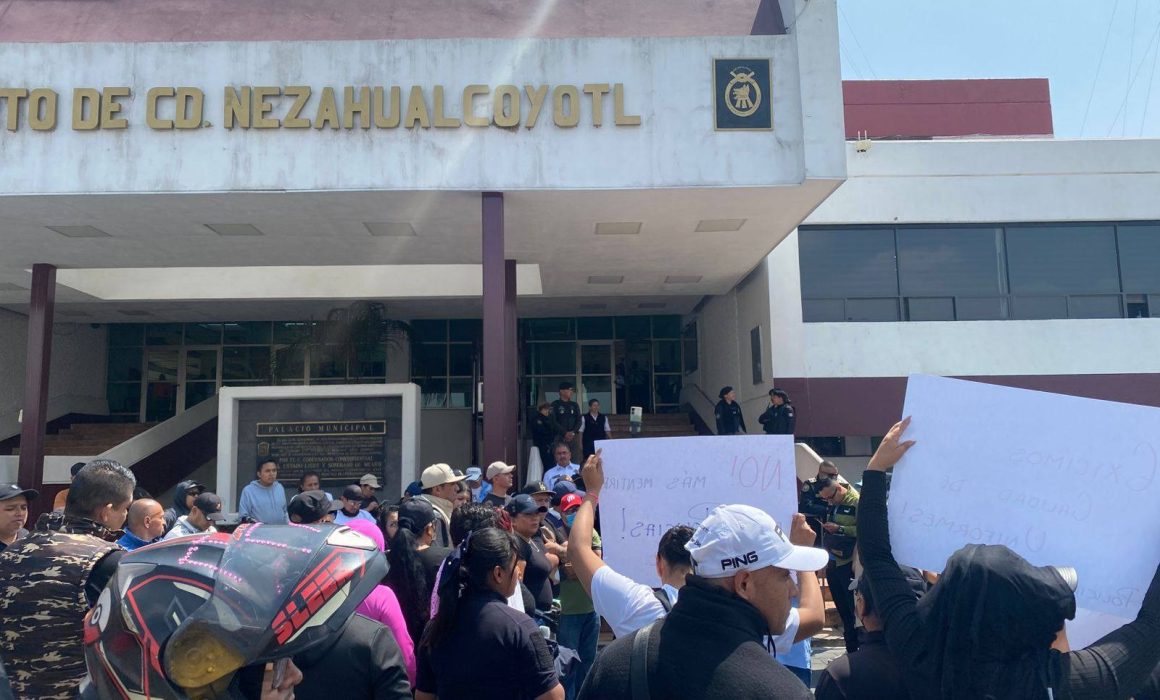 Amenazan policías de Nezahualcóyotl a unirse a marcha de revocación