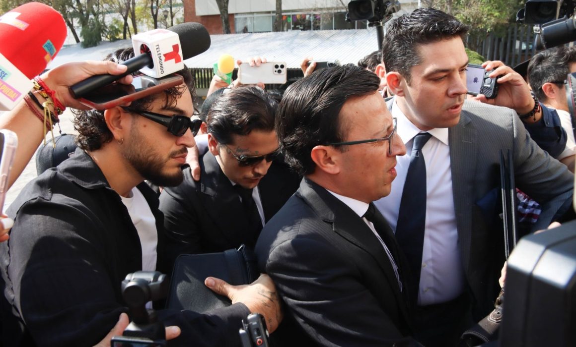 Apelará FGR la no vinculación a proceso contra Christian Nodal