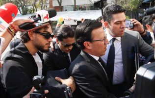 Apelará FGR la no vinculación a proceso contra Christian Nodal