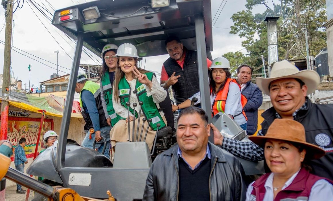 Arranca Erika Olea 2 obras de infraestructura en Santiago Tilapa