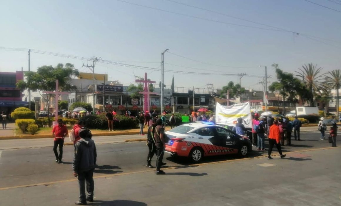 Bloquean avenida Chimalhuacán en Nezahualcóyotl; acusan abuso policial