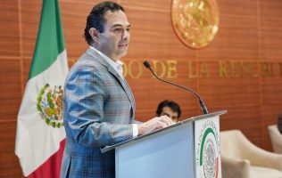 Busca Enrique Vargas sancionar contenido sexual creado con IA