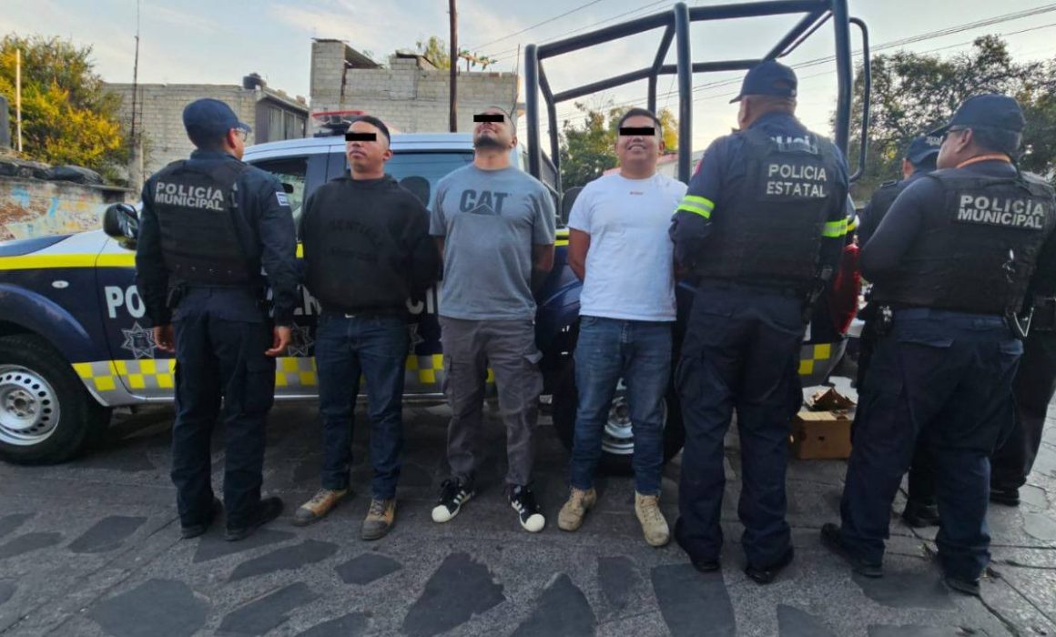 Caen 3 sujetos en Tepotzotlán con 120 mil pesos y armas de fuego