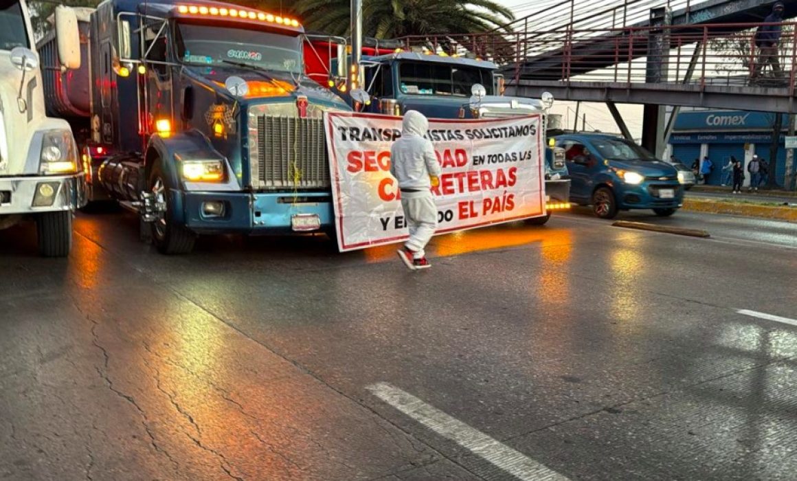 Convocan a campesinos de Estado de México bloquear con maquinaria