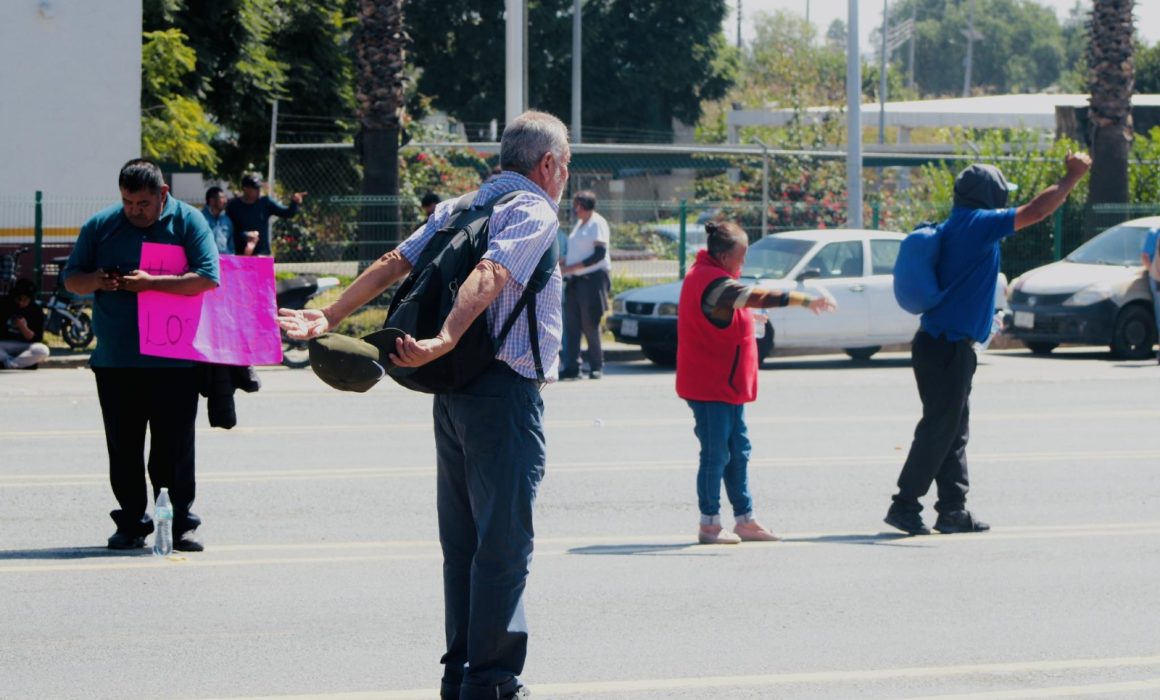 Cumplen transportistas su amenaza; exigen un alto al secuestro en Edomex