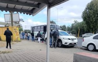 Denuncian extorsiones a transportistas en Texcoco por falsos agentes
