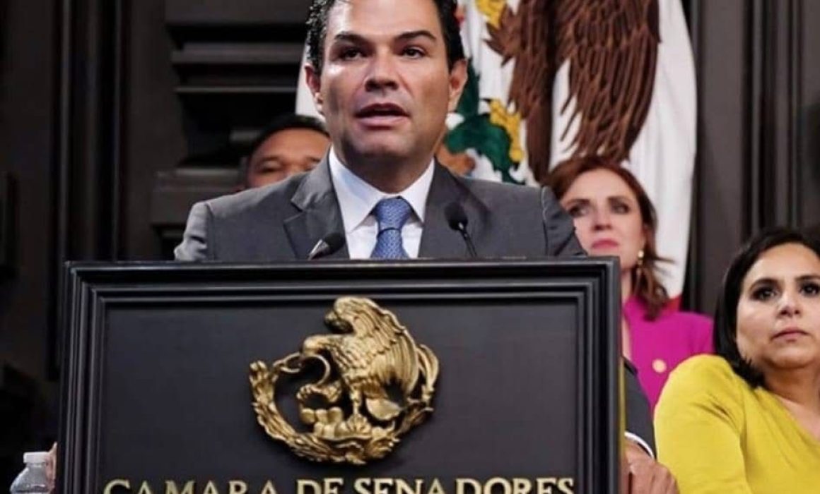 Destaca Enrique Vargas del Villar entre legisladores mejor evaluados