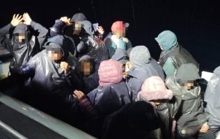 Detiene CBP a 17 migrantes en embarcación en costas de California