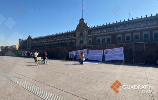 El Zócalo despejado; la CNTE se va a San Lázaro