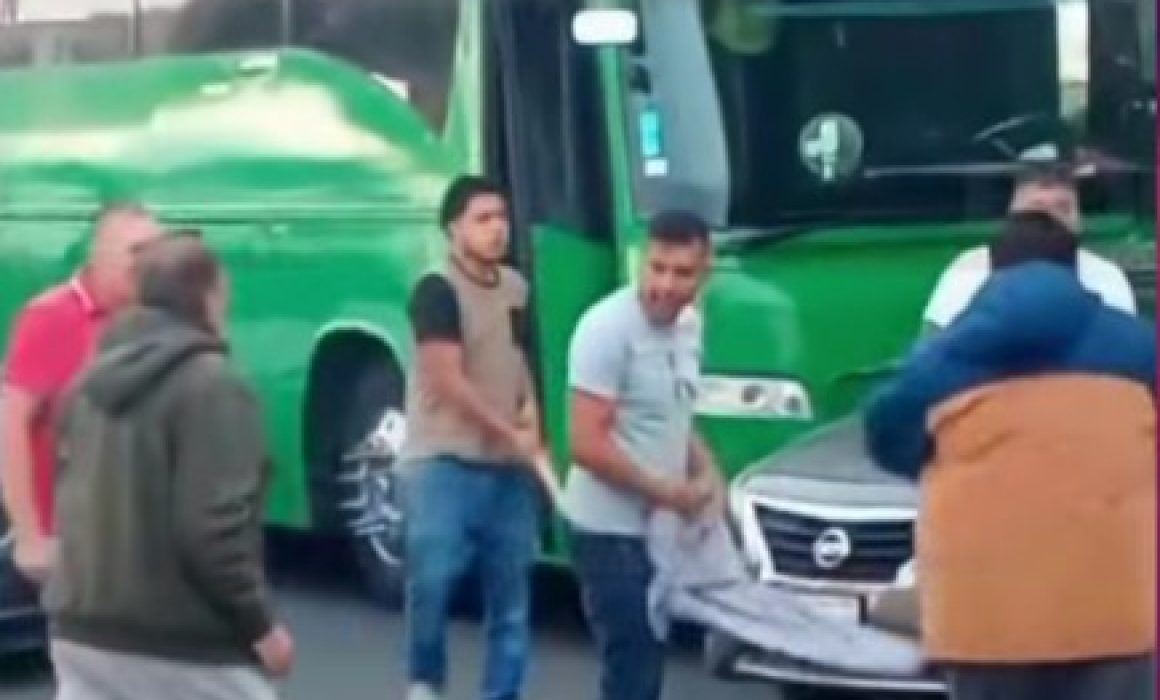 Estalla riña tras choque que paralizó tramo en la Los Reyes–Texcoco
