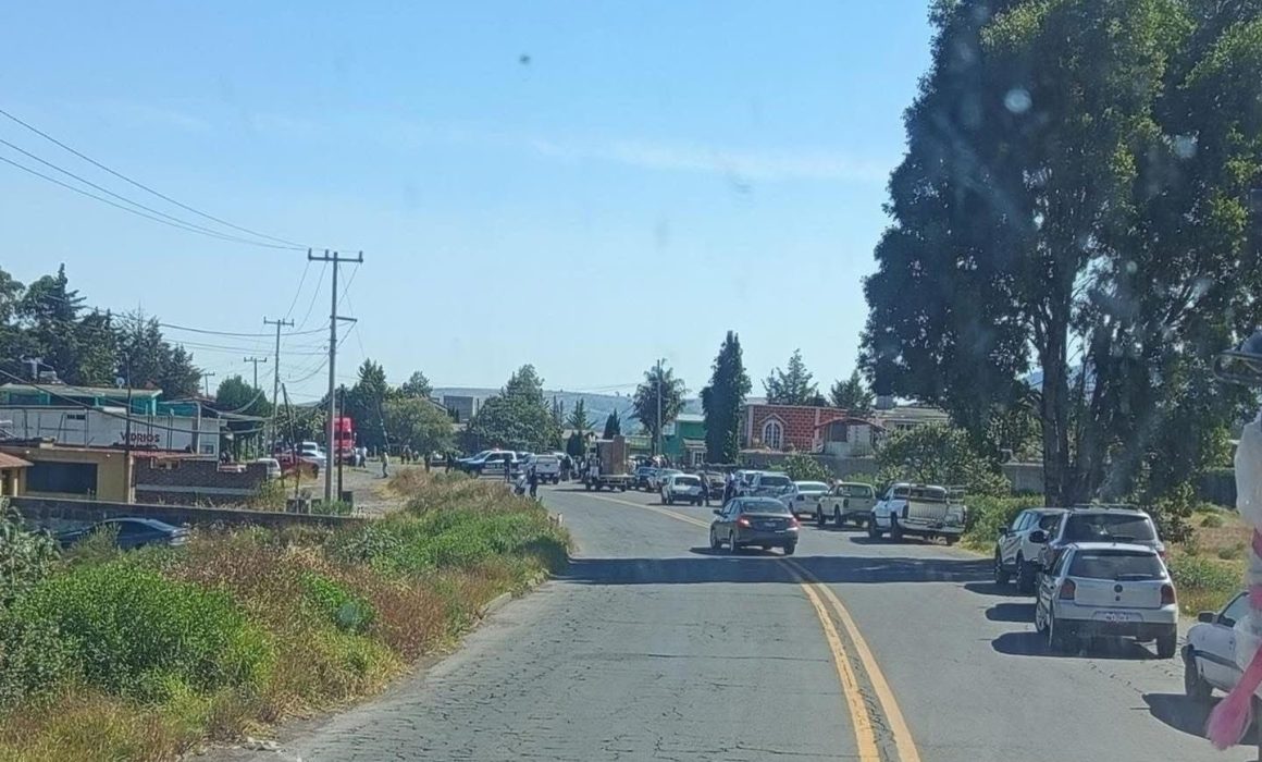 Explota pirotecnia en fiesta religiosa de Ixtlahuaca; muere una mujer