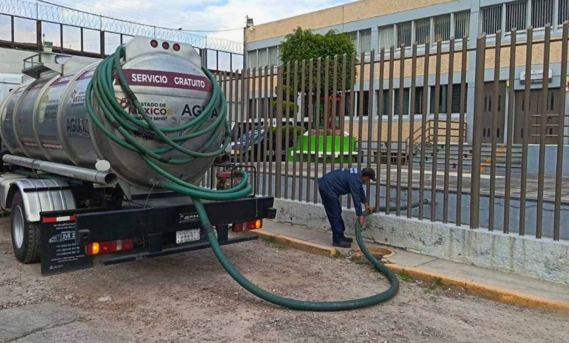 Garantiza EdoMex suministro de agua en hospitales y centros penitenciarios