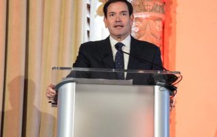 Informa Marco Rubio que EU prepara plan de paz sobre Rusia y Ucrania