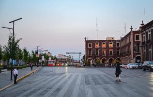 Invita Gobierno de Edomex a desfile por la Revolución Mexicana