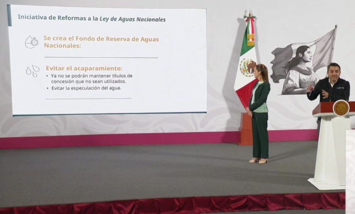 La presidenta Claudia Sheinbaum explicó que la Ley de aguas nacionales que impulsa su gobierno busca la correcta distribución del líquido