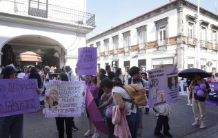 Marchan en Toluca para exigir justicia por asesinato de la joven Lili