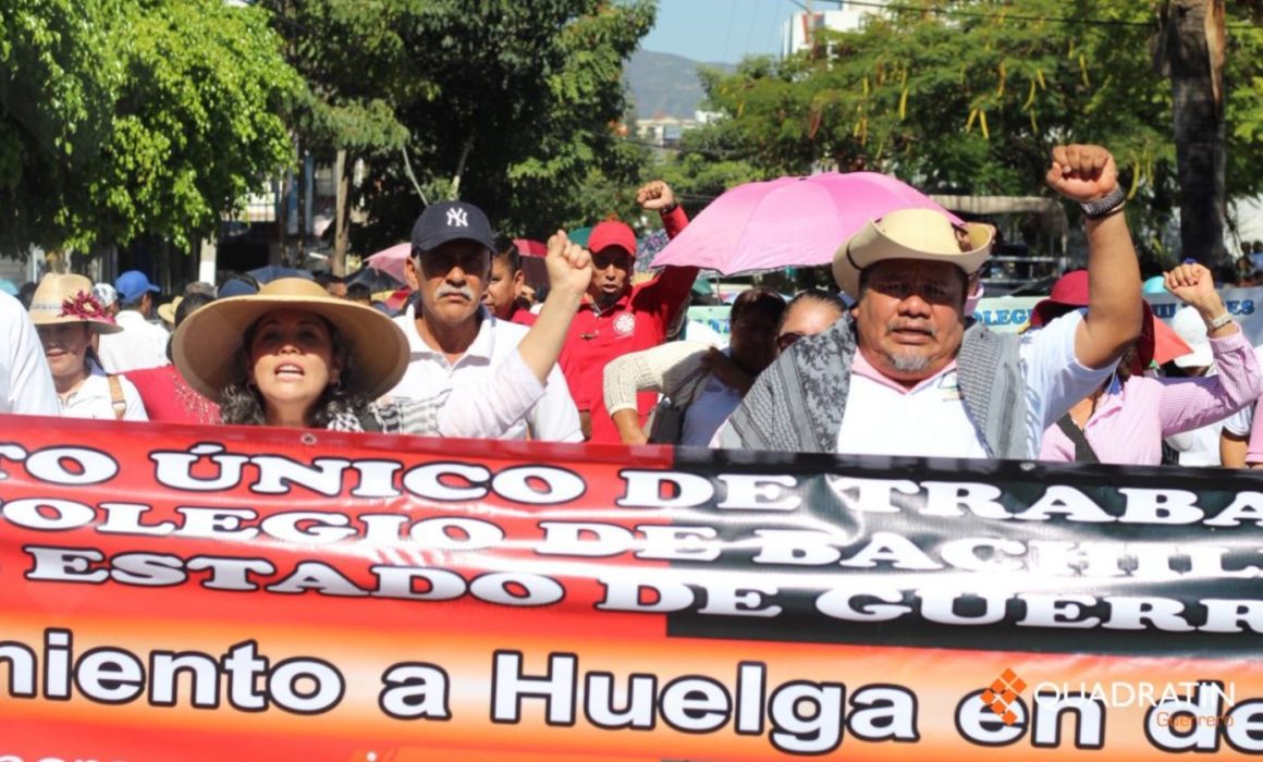 Marchan mil sindicalizados del Cobach en Chilpancingo; advierten huelga