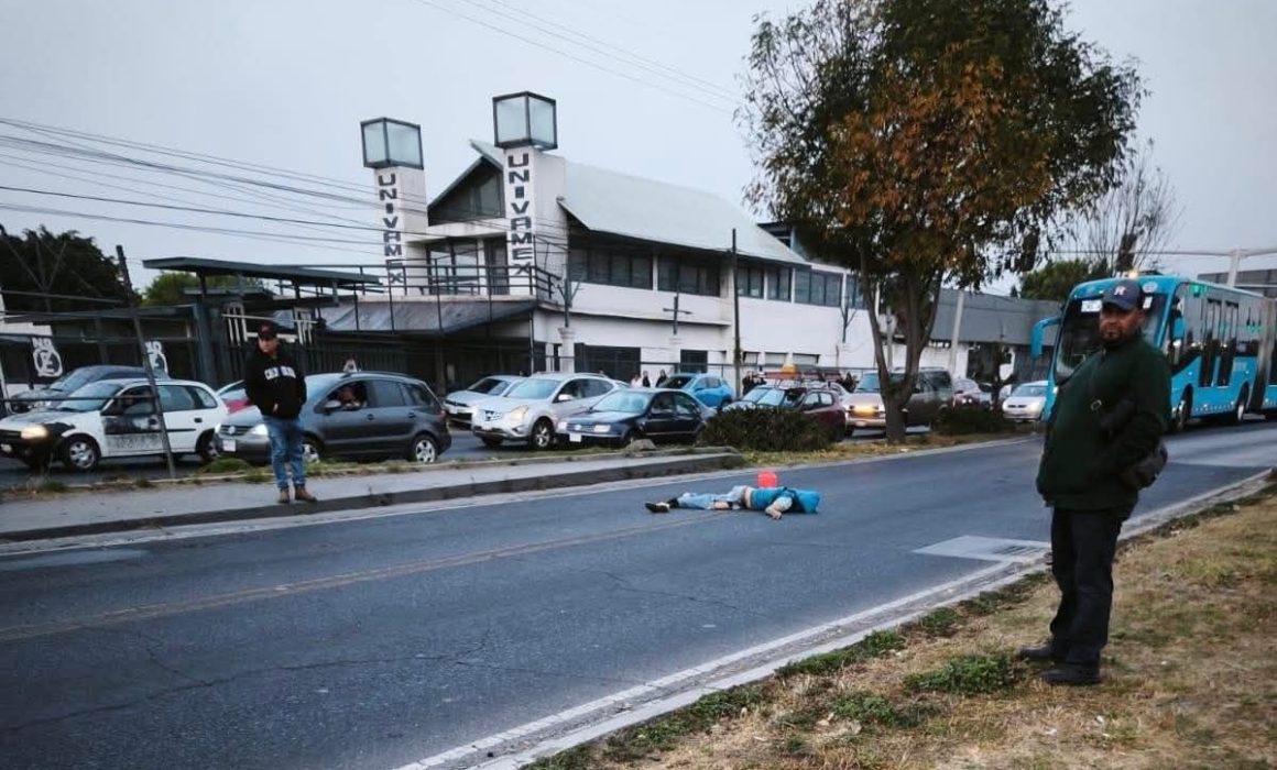 Muere al ser impactado por camioneta en Ecatepec; iba por gasolina