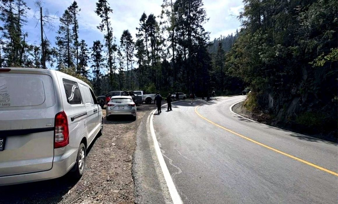 Muere menor de edad biker en Zinacantepec; derrapó contra un auto