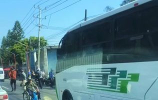 Muere motociclista arrollado por un autobús en la México-Texcoco