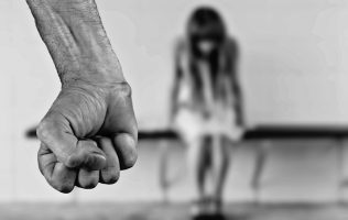 Persisten amenazas por expareja en Huehuetoca; víctima sin protección