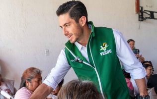 Propone Pepe Couttolenc paneles solares en escuelas del Estado de México