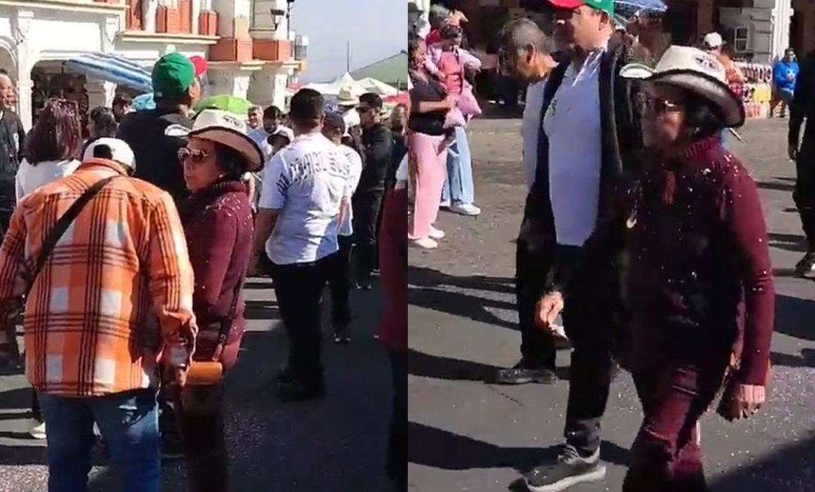 Reaparece alcaldesa de El Oro en desfile cívico escoltada