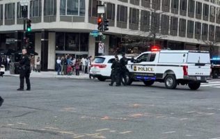 Reportan 2 militares heridos en tiroteo cerca Casa Blanca