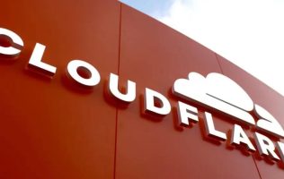 Reportan caída de X y Cloudfire; red Quadratin afectada