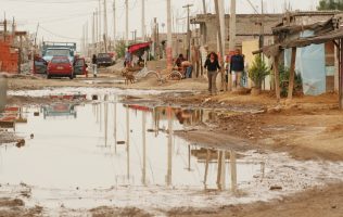 Se hunde Chimalhuacán en marginación mientras el gobierno presume logros