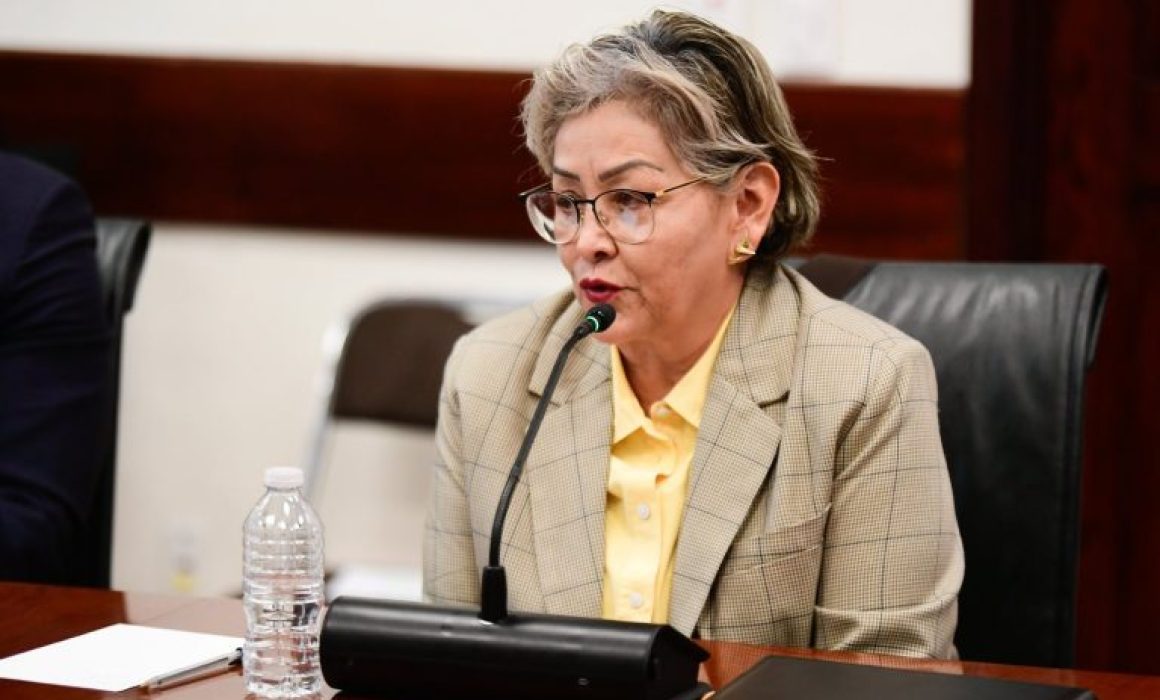 Señalan al Gobierno de La Paz de despidos arbitrarios y abuso de autoridad