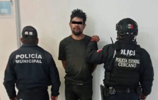 Someten y entregan a presunto ladrón en Tenango del Aire