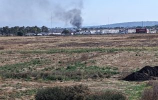 Supera los 10 metros de altura incendio en Huehuetoca; se desconocen causas