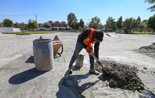 Transforma Delfina Gómez la Alameda con Teatro al Aire Libre Texcoco