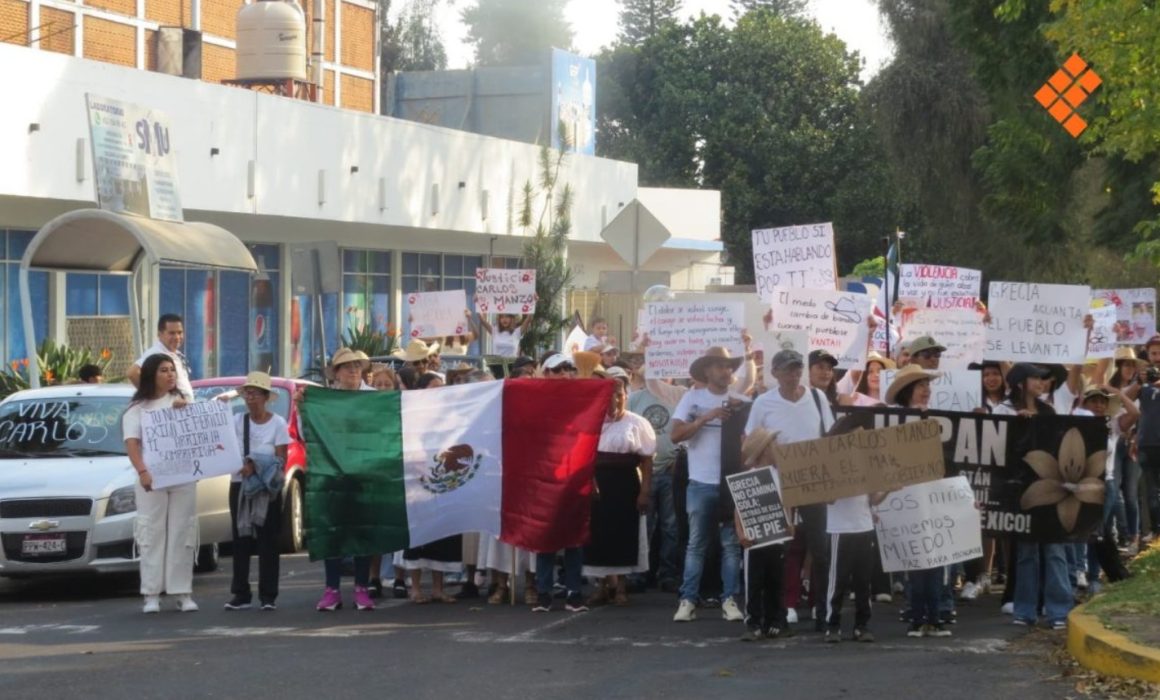 Uruapan: marchan en Caravana por la Paz y la Justicia de Carlos Manzo