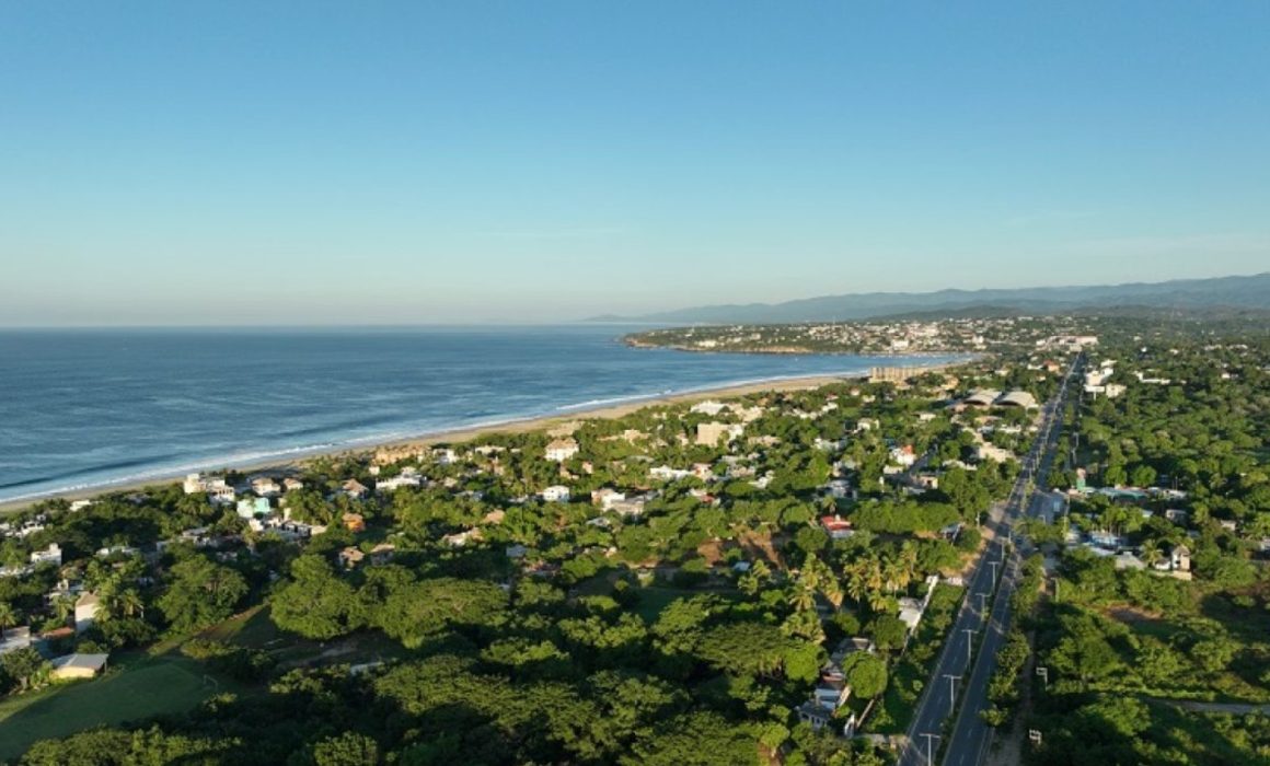Viajar de EU y Canadá a playas de Oaxaca será más fácil en diciembre