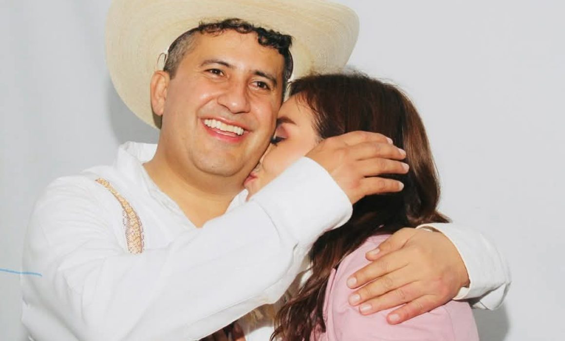 Te juro que no te voy a fallar: Grecia Quiroz a memoria de Carlos Manzo