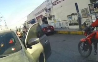 Amenazan con machete a motociclistas en Los Reyes y desata el pánico