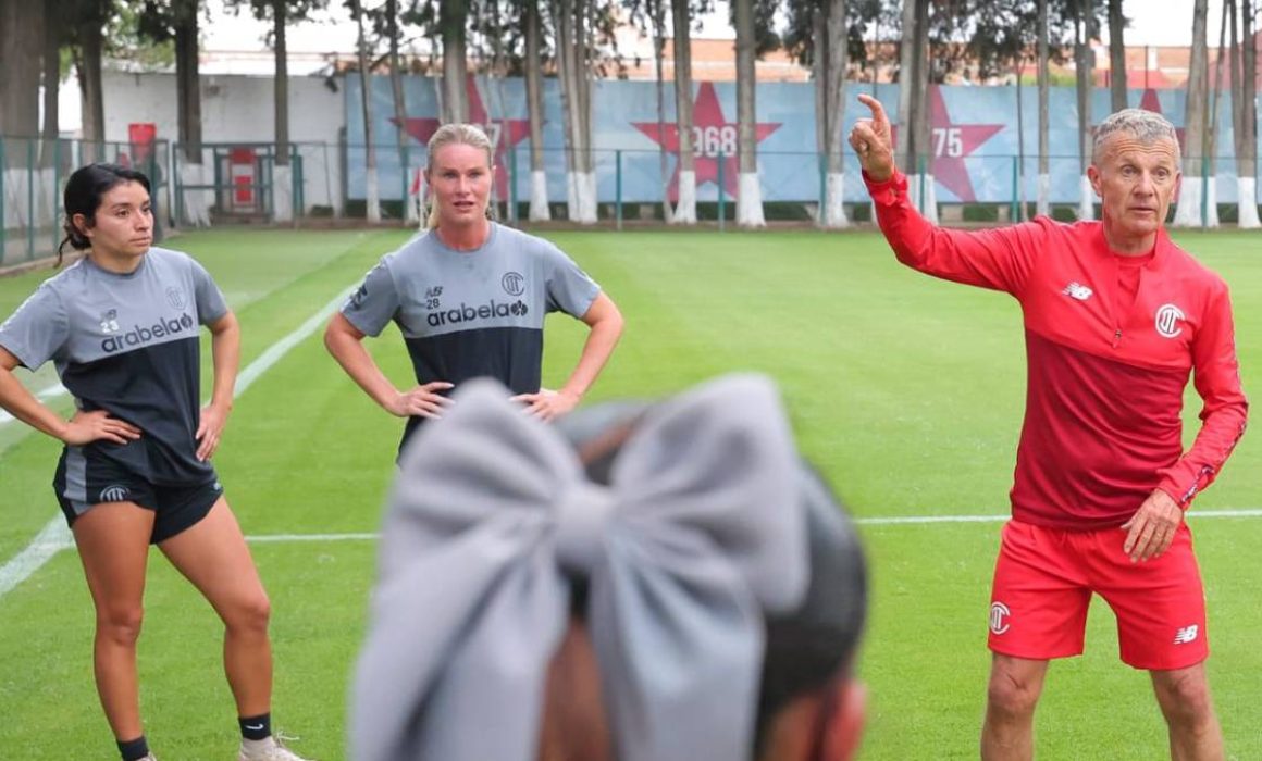 Promete Patrice Lair un Toluca Femenil ofensivo en duelo contra Chivas