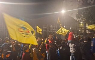 Se enfrentan aficionados del Toluca y América en hotel en Tollocan